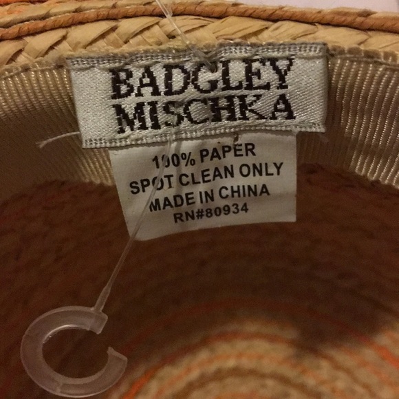 Lady’s summer hats - Picture 3 of 8